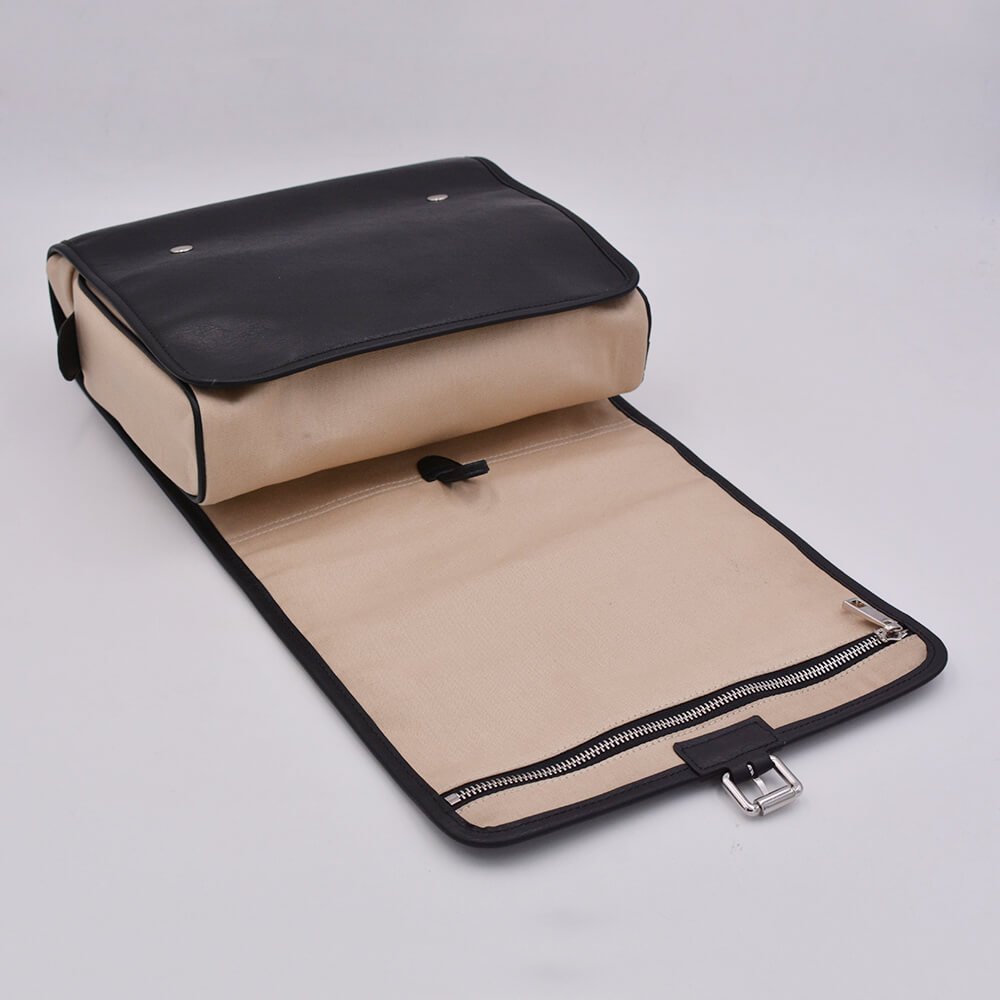 hanging leather wash bag 4